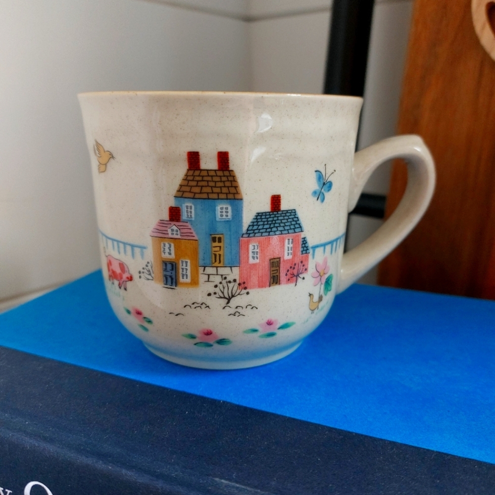 Charming Cottage Inter-national Heartland Mug